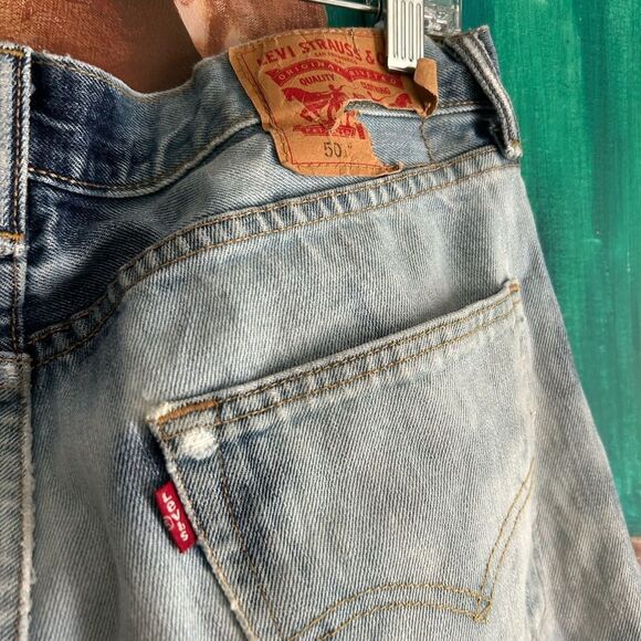 Levi's Tie-Dye Blue and White Relaxed Jeans 34" - Picture 14 of 16